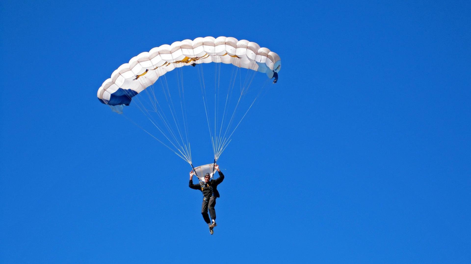 男篮后卫训练营落地华南地区加强位置专项技能培养,男篮主力后卫