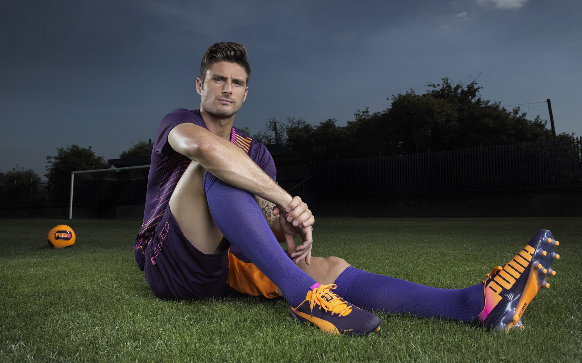 足球运动减缓伤害新研究成果发布,足球运动损伤预防与治疗